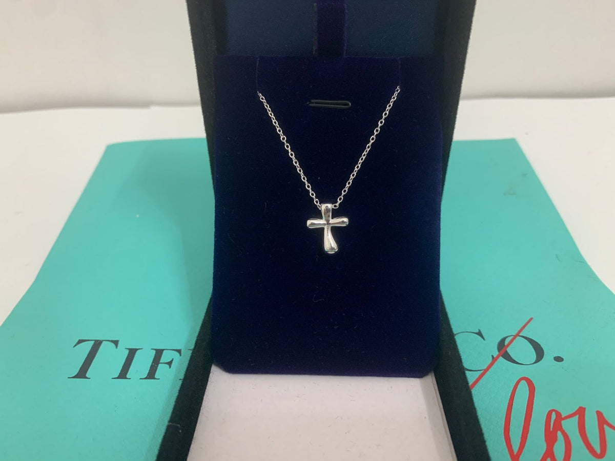{
"⭐JeweliWhal": "⭐JeweliWhal",
"CROSS PENDANT MINI BARE CROSS NECKLACE": "クロス ペンダント ミニ ベア クロス ネックレス"
}