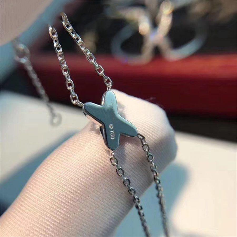 {
"⭐⭐JeweliWhal": "JEUX ダイヤモンドブレスレット"
}