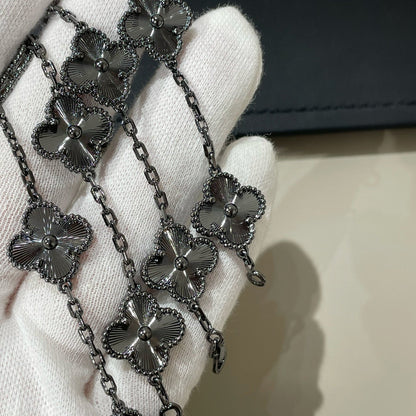 {
"⭐⭐JeweliWhal": "⭐⭐JeweliWhal",
"CLOVER 5 MOTIF BLACK BRACELET": "クローバー 5モチーフ ブラック ブレスレット"
}