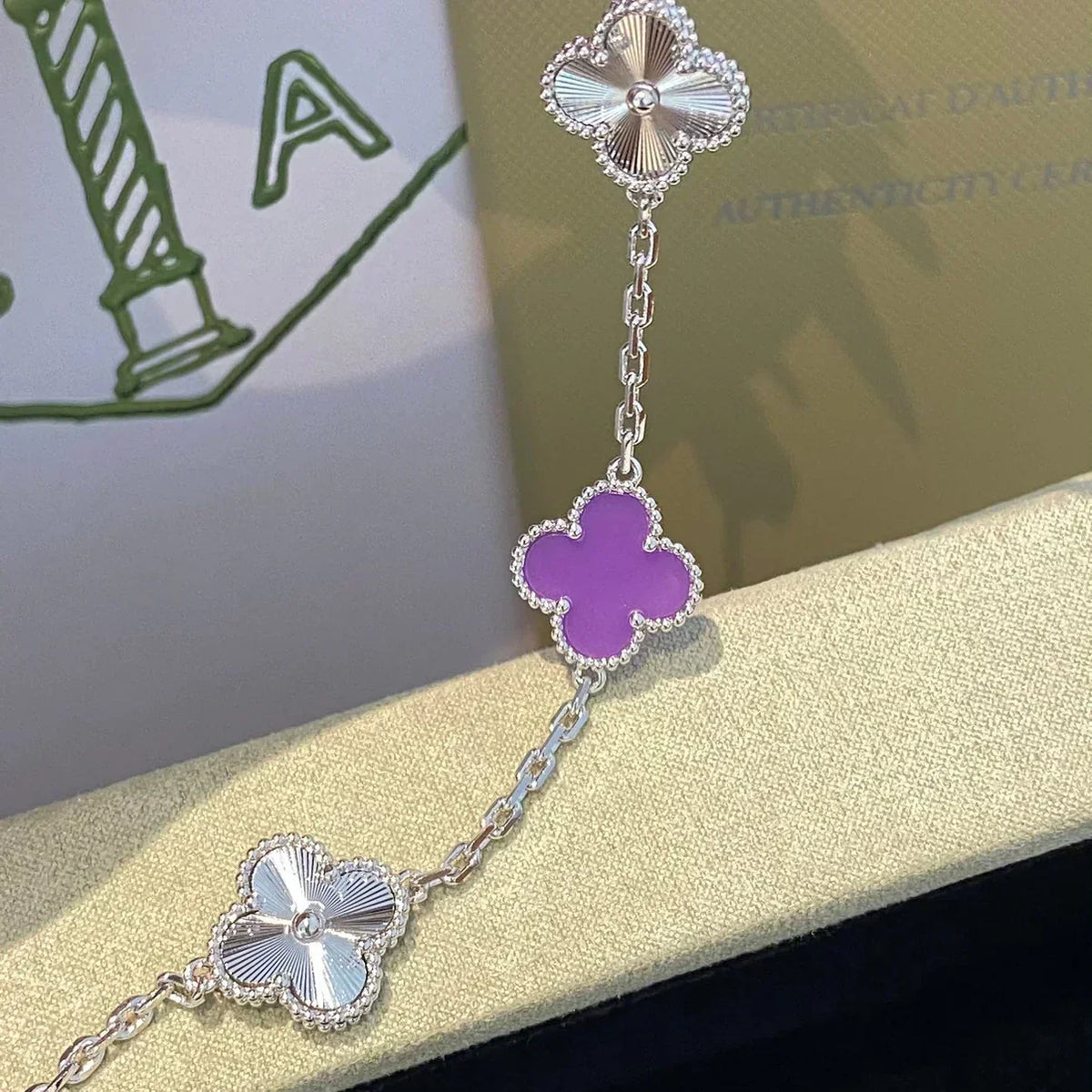[⭐⭐JeweliWhal] CLOVER 5 MOTIF VIOLET BRACELET COLLECTION