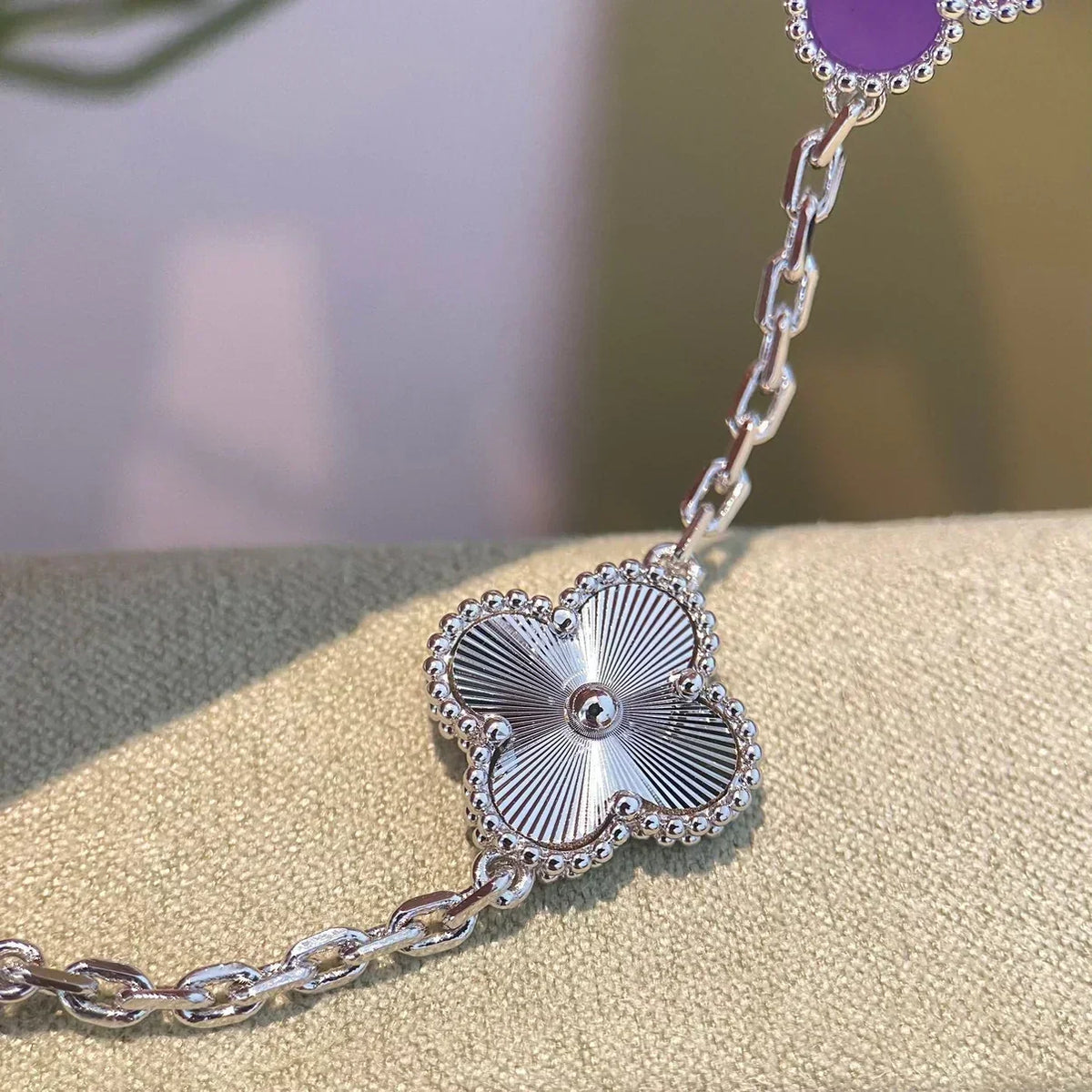 [⭐⭐JeweliWhal] CLOVER 5 MOTIF VIOLET BRACELET COLLECTION