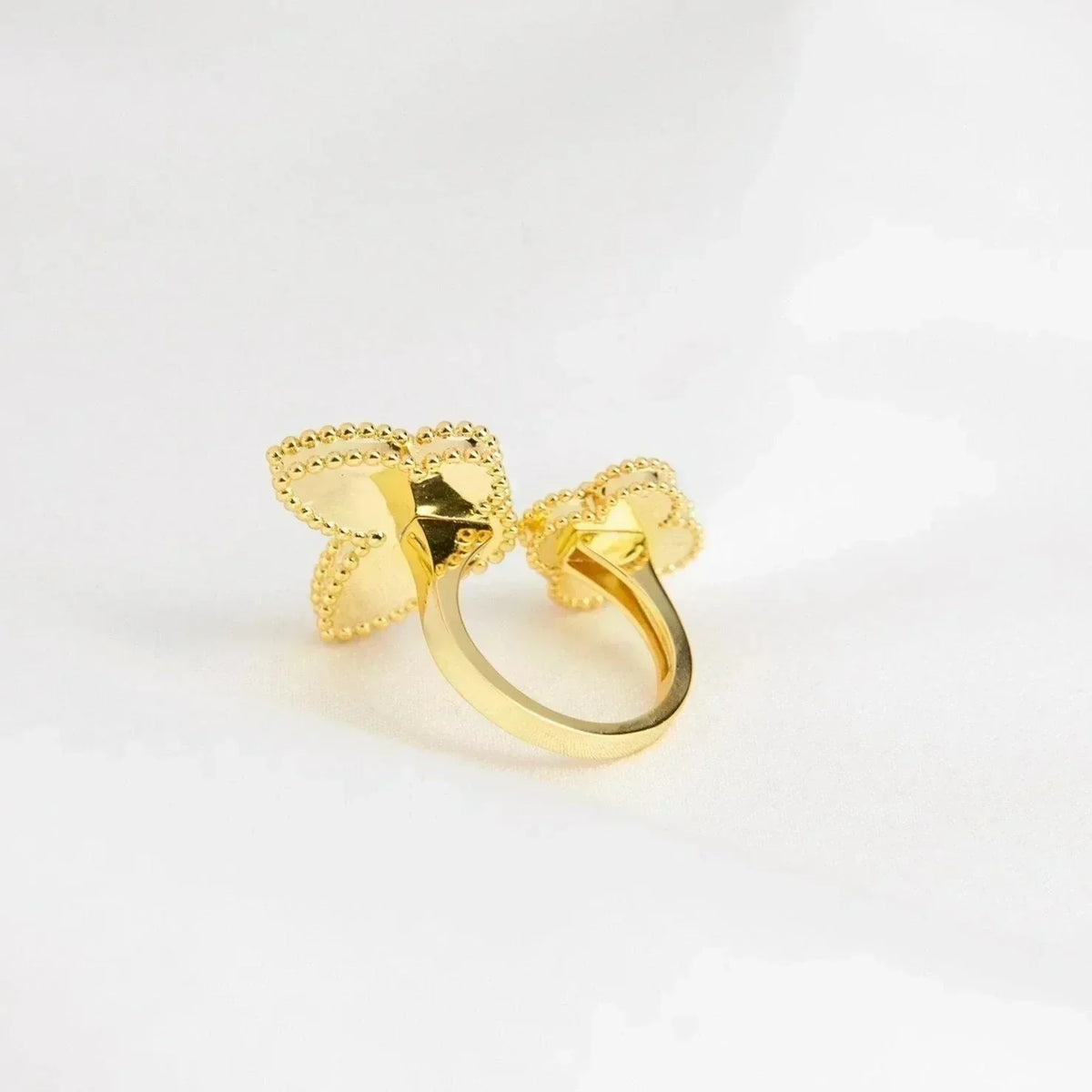 [⭐⭐JeweliWhal]LUCKY BETWEEN THE FINGER RING