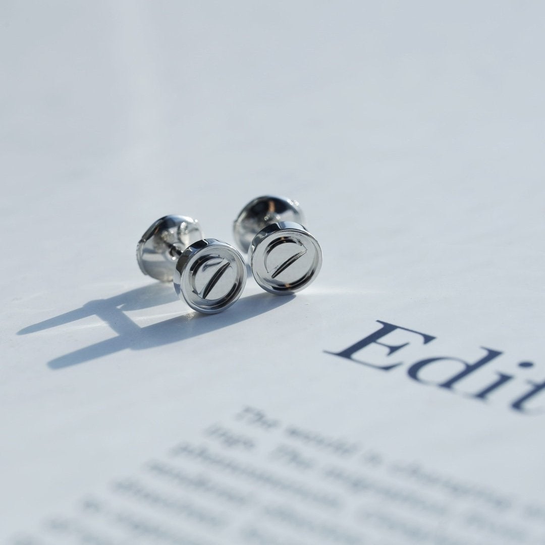 [⭐⭐JeweliWhal]LOVEピアス シルバー 10mm