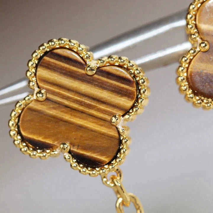 {
"⭐⭐JeweliWhal": "⭐⭐JeweliWhal",
"CLOVER  2 MOTIF  TIGER EYE CARNELIAN EARRINGS": "クローバー 2モチーフ タイガーアイ カーネリアン イヤリング"
}