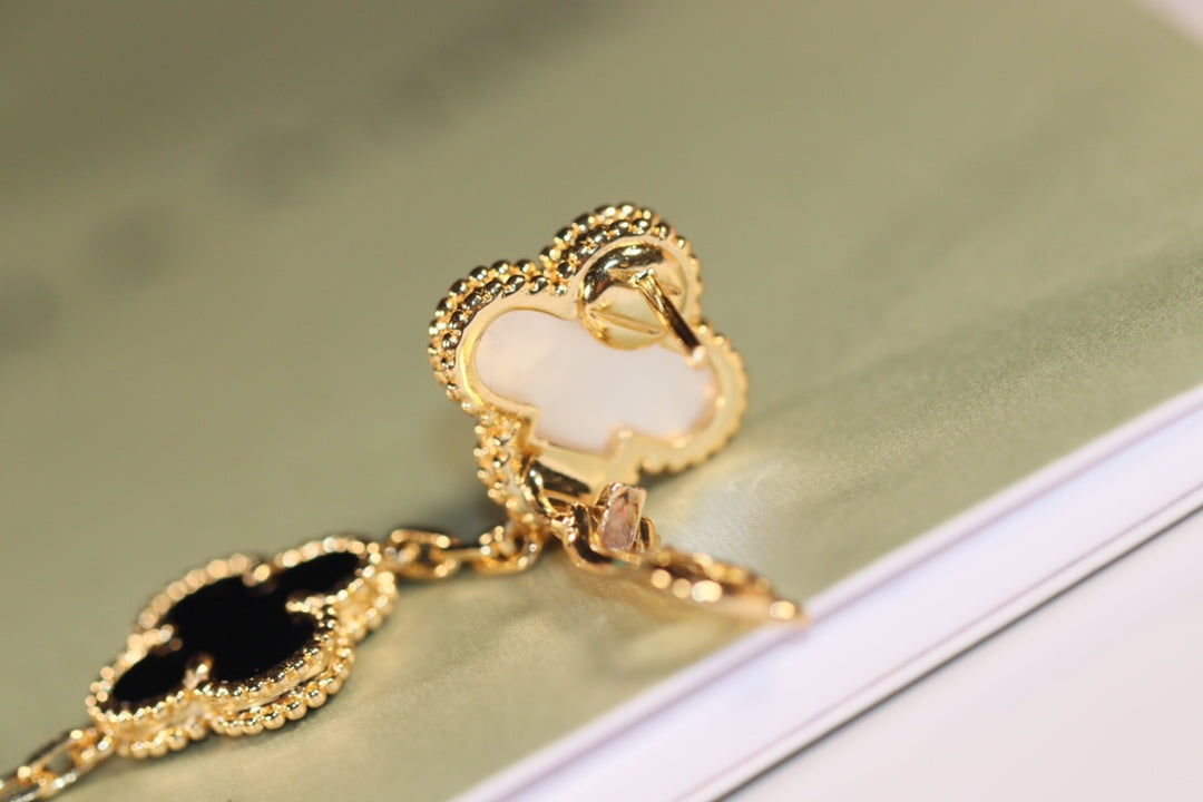 [⭐⭐JeweliWhal]CLOVER EARRINGS GOLD ONYX MOP 3 MOTIF