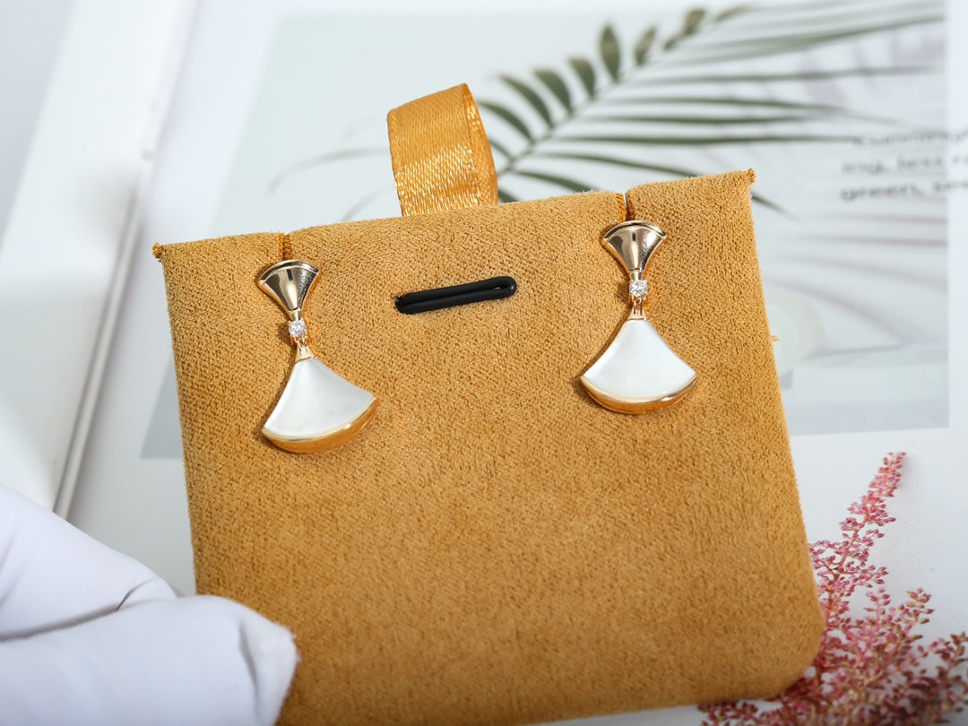 [⭐⭐JeweliWhal]DREAM MOP PINK GOLD EARRINGS
