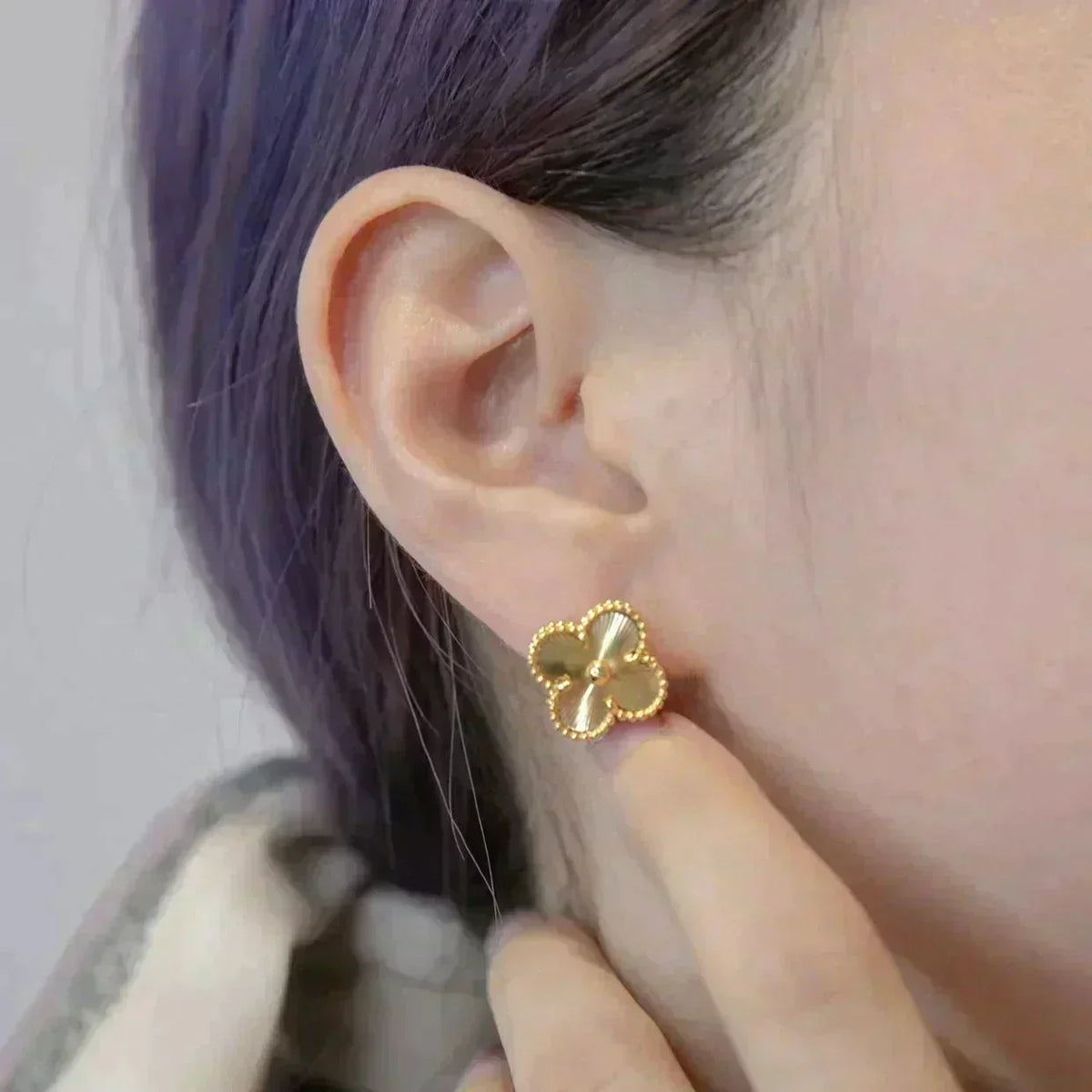 [⭐⭐JeweliWhal]CLOVER MEDIUM 1 MOTIFS LASER EARRINGS