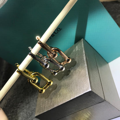 {
  "⭐JeweliWhal": "ハードウェア ドロップ ピアス ダブルリンク"
}