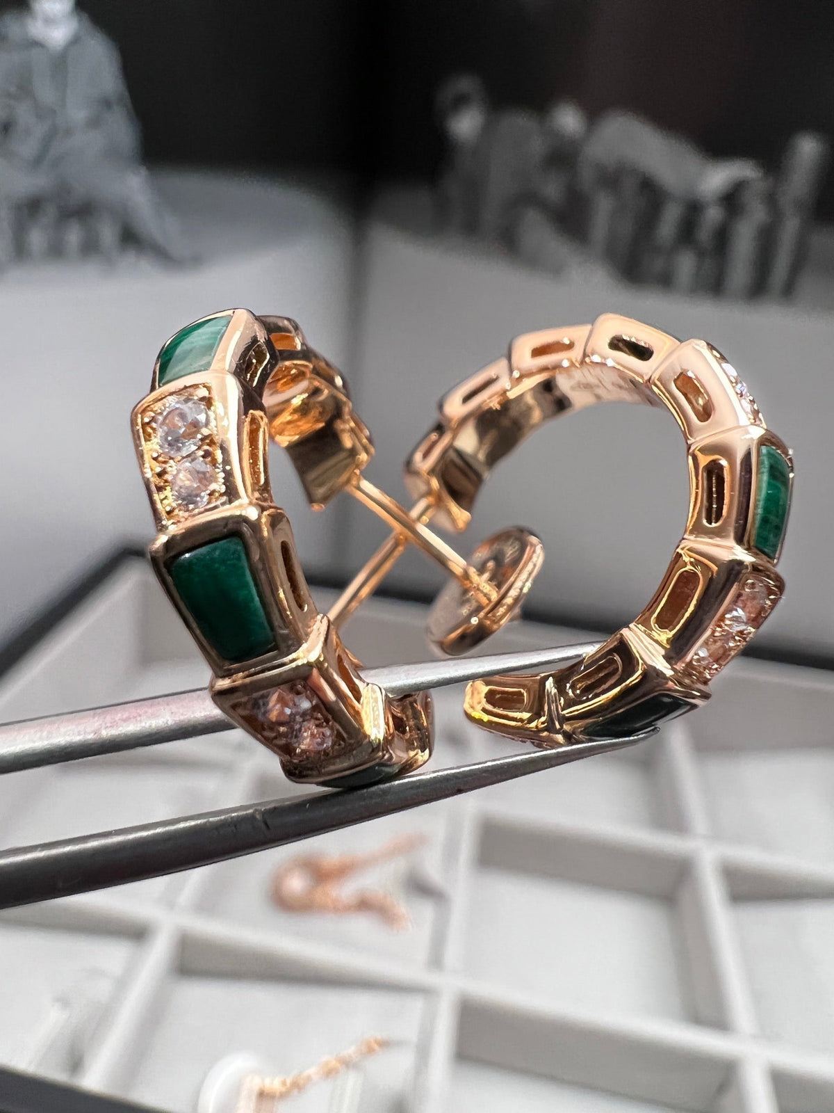 [⭐⭐JeweliWhal]SERPENTI MALACHITE PINK GOLD EARRINGS