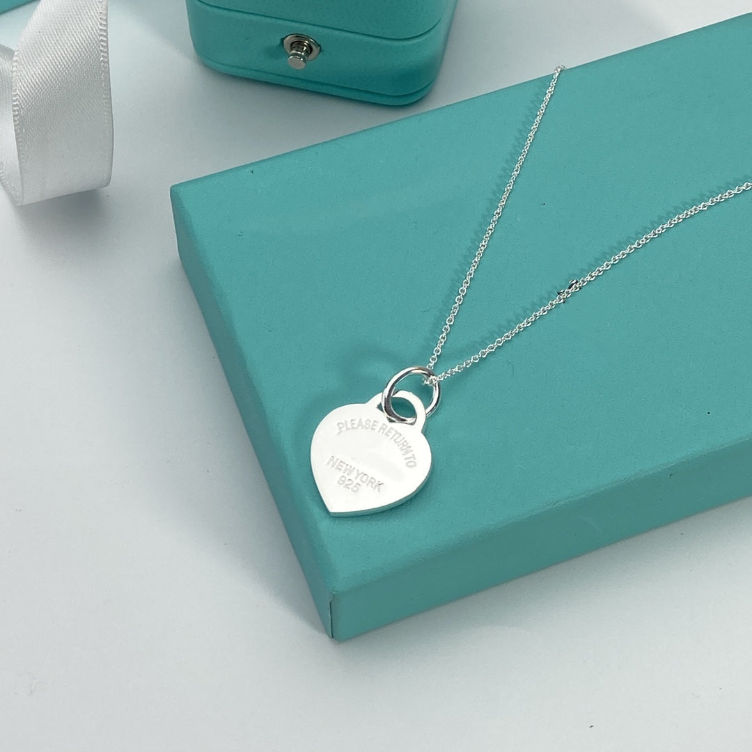 [⭐JeweliWhal]HEART PEDANT SILVER NECKLACE