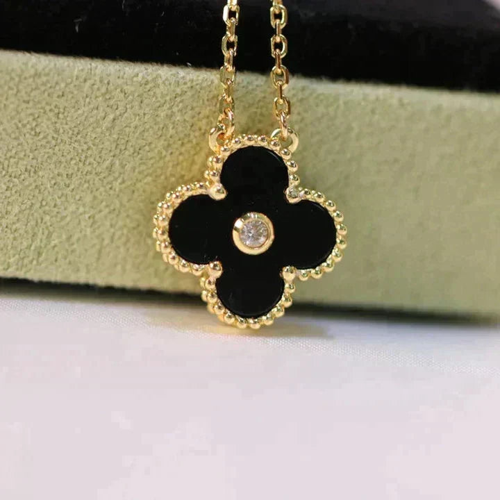 [⭐⭐JeweliWhal]CLOVER 15MM DIAMOND ONYX NECKLACE