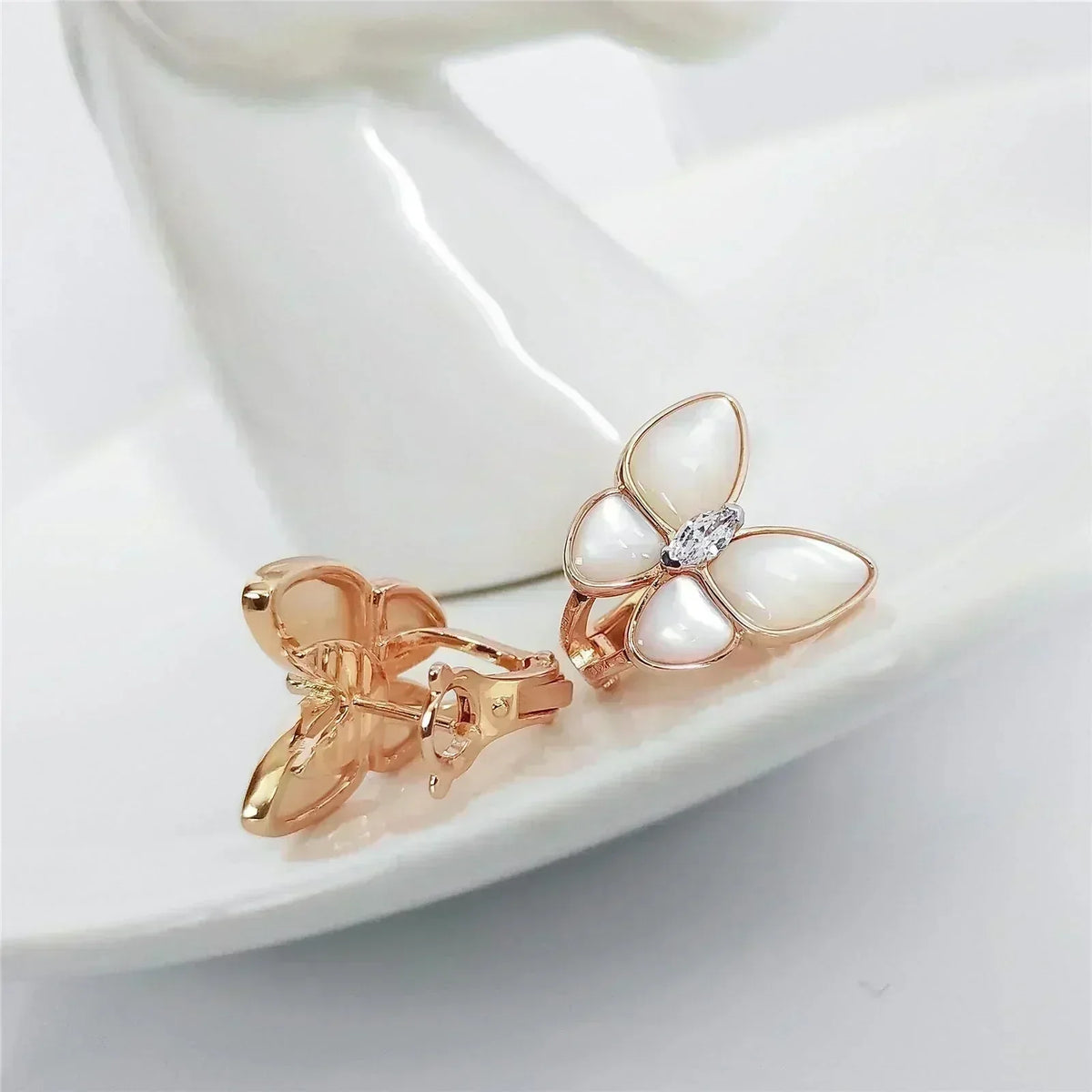 [⭐⭐JeweliWhal]BUTTERFLY MOP DIAMOND EARRINGS