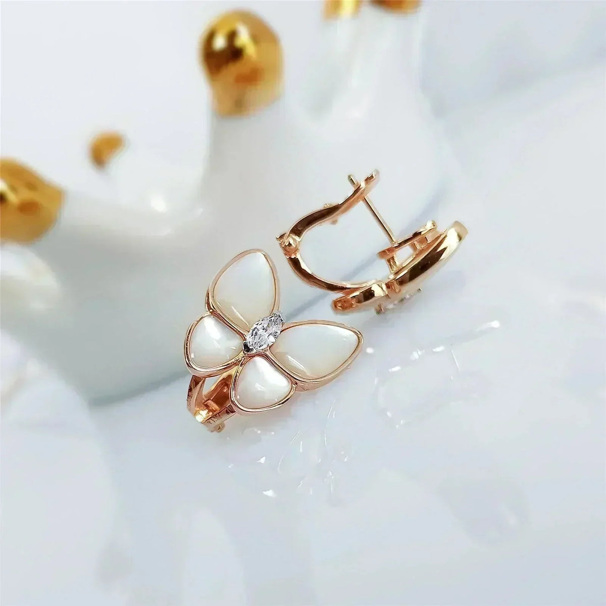 [⭐⭐JeweliWhal]BUTTERFLY MOP DIAMOND EARRINGS