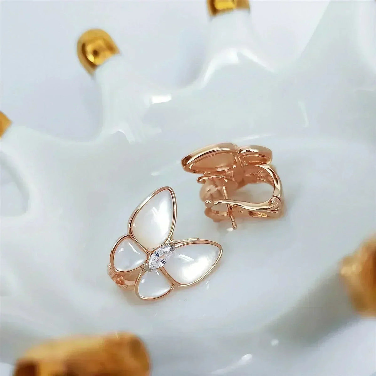 [⭐⭐JeweliWhal]BUTTERFLY MOP DIAMOND EARRINGS
