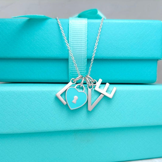 [⭐JeweliWhal]LOVE TEXT PEDANT NECKLACE