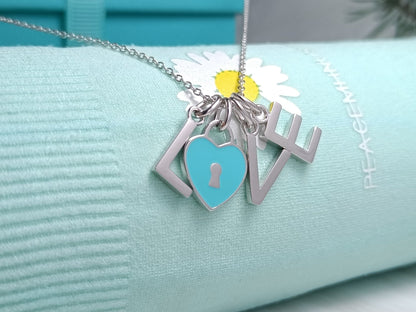 [⭐JeweliWhal]LOVE TEXT PEDANT NECKLACE