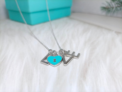 [⭐JeweliWhal]LOVE TEXT PEDANT NECKLACE