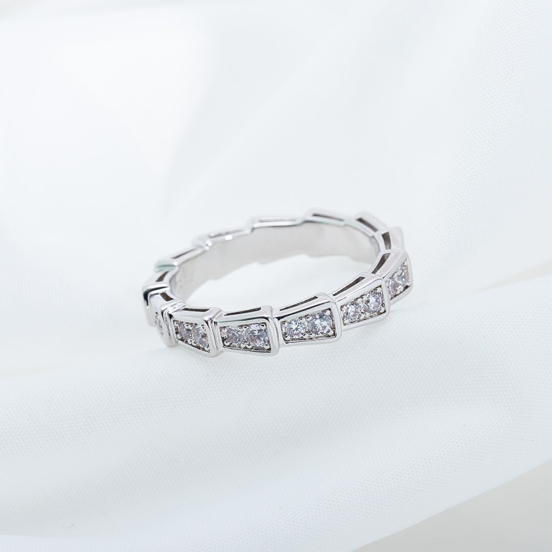 [⭐⭐JeweliWhal]SERPENTI RING SILVER DIAMOND PAVED 3MM