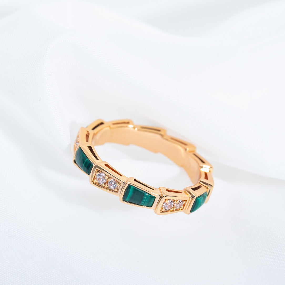 [⭐⭐JeweliWhal]SERPENTI RING PINK GOLD MALACHITE DIAMOND 3MM
