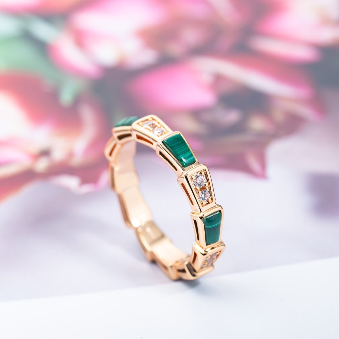 [⭐⭐JeweliWhal]SERPENTI RING PINK GOLD MALACHITE DIAMOND 3MM