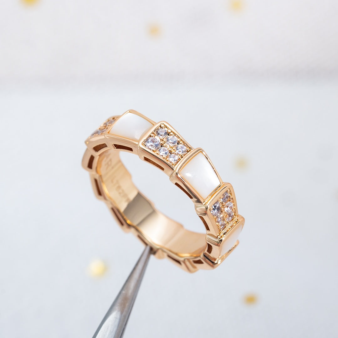 [⭐⭐JeweliWhal]SERPENTI RING PINK GOLD MOP DIAMOND PAVED 4MM