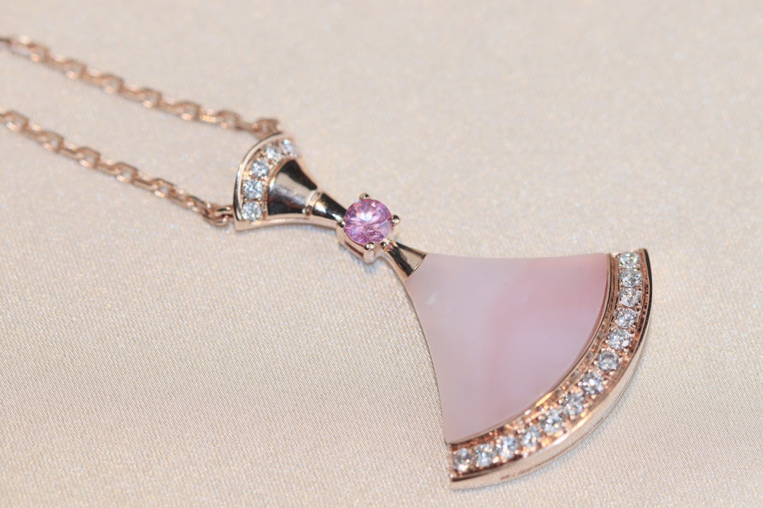 [⭐⭐JeweliWhal]DREAM NECKLACE PINK MOP DIAMOND