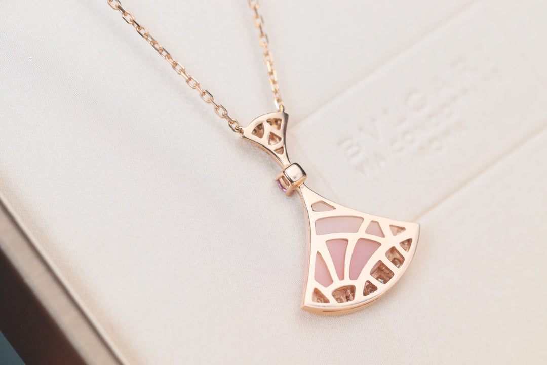 [⭐⭐JeweliWhal]DREAM NECKLACE PINK MOP DIAMOND