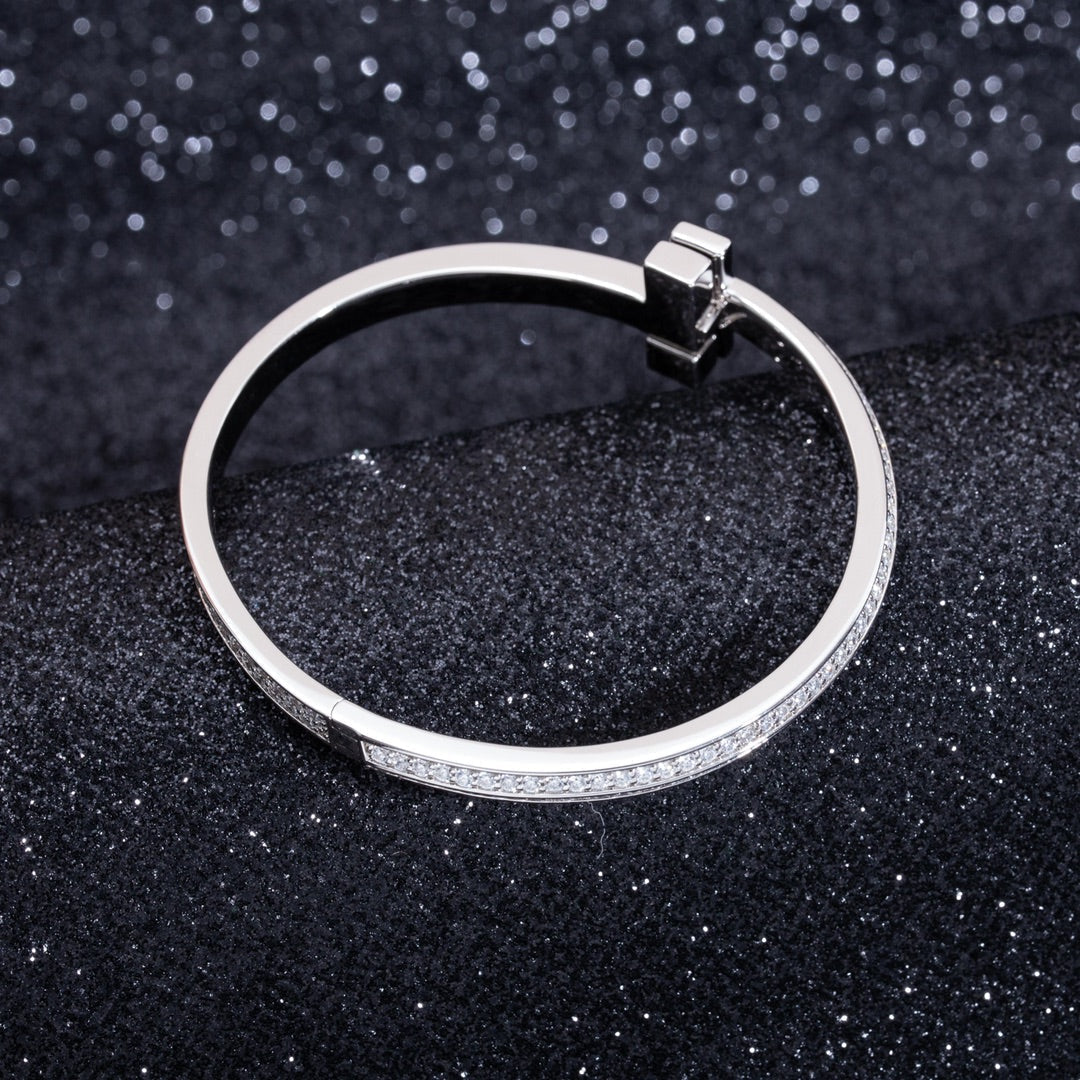 [⭐JeweliWhal]WIDE DIAMONDS HINGED BANGLE SILVER