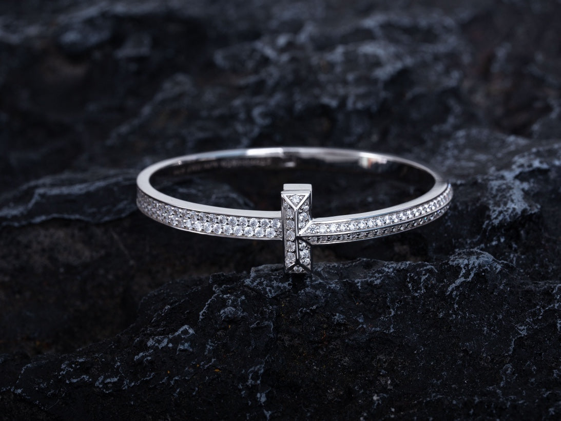 [⭐JeweliWhal]WIDE DIAMONDS HINGED BANGLE SILVER