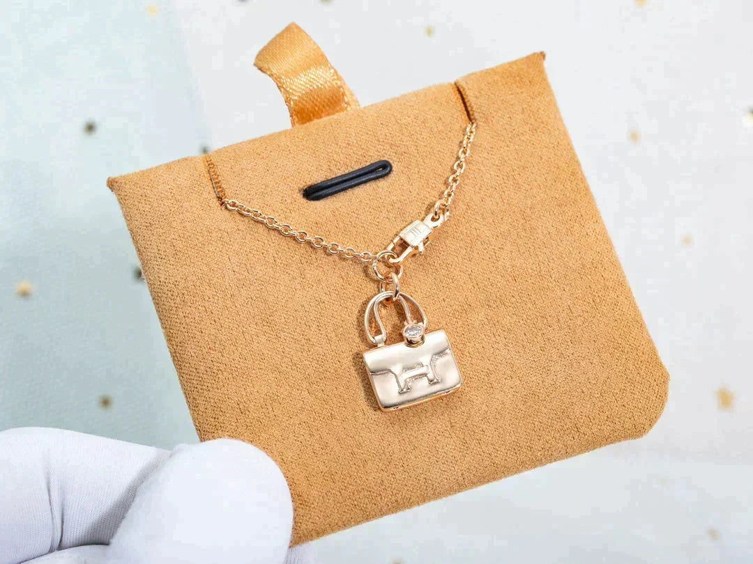 [⭐⭐JeweliWhal]AMULETTE PEDANT ROSE GOLD NECKLACE