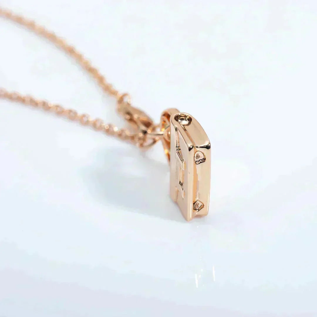 [⭐⭐JeweliWhal]AMULETTE PEDANT ROSE GOLD NECKLACE
