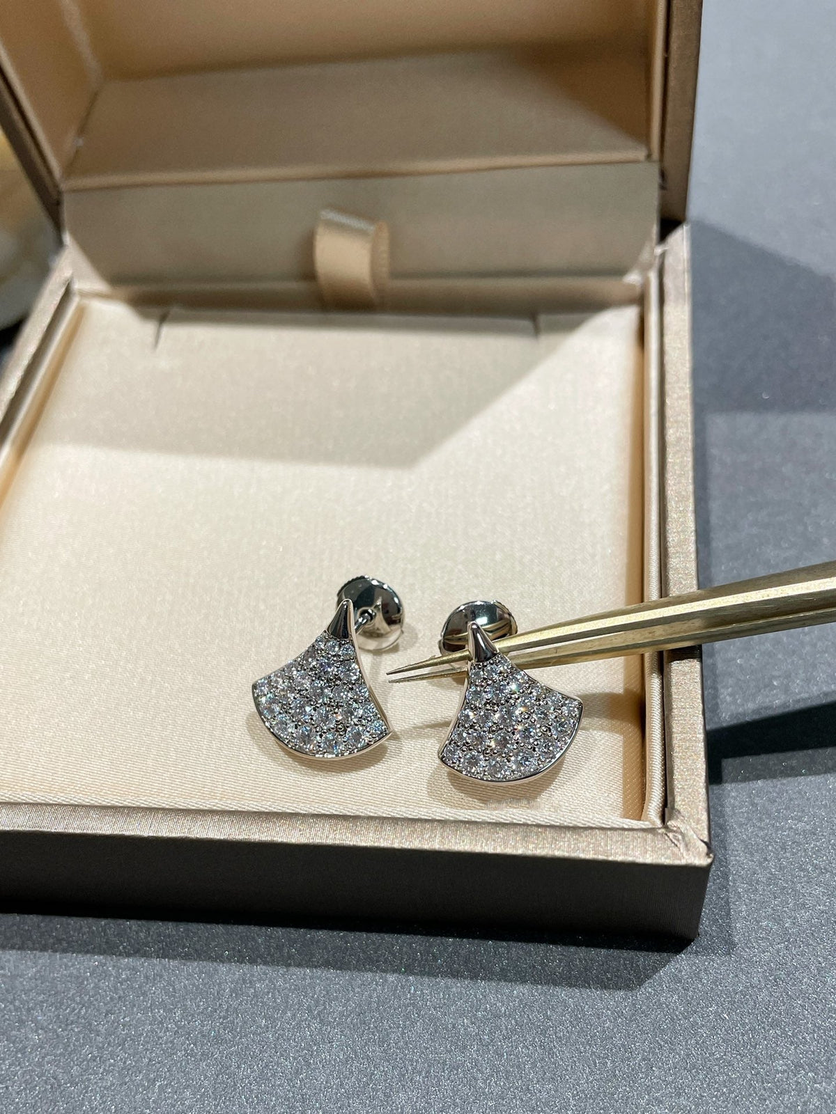 [⭐⭐JeweliWhal]DREAM STUD EARRINGS DIAMOND
