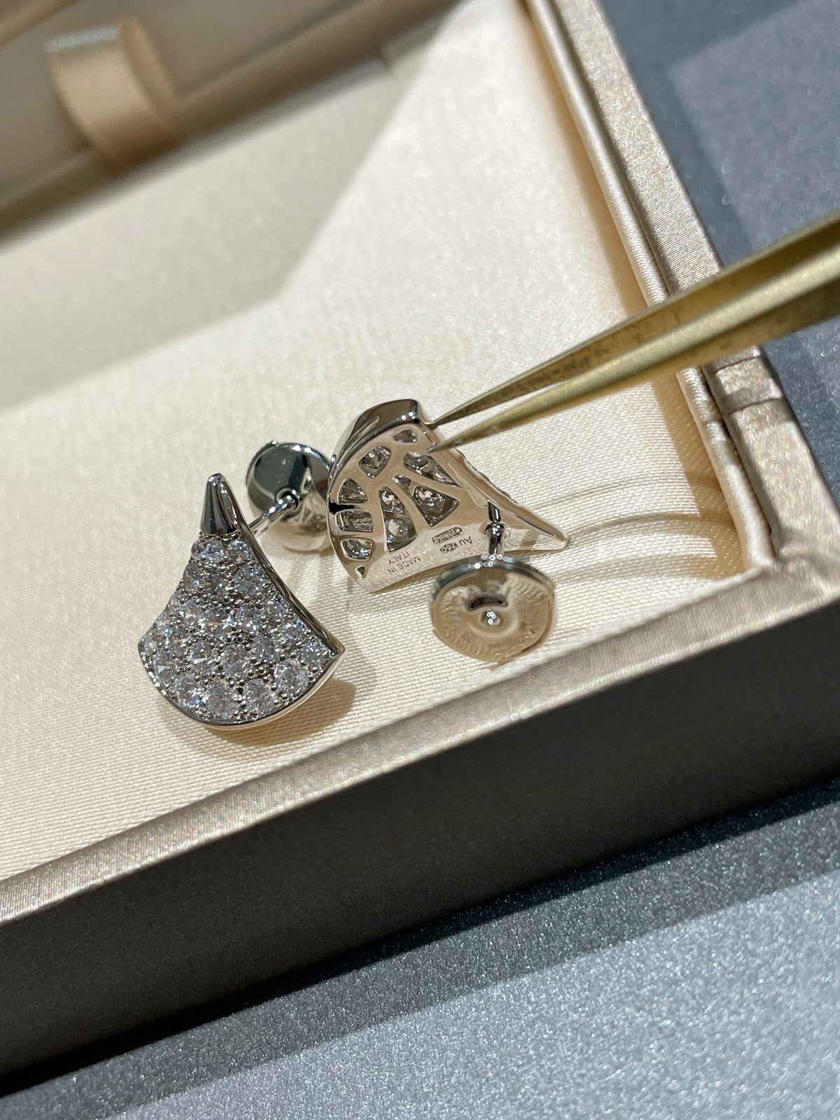 [⭐⭐JeweliWhal]DREAM STUD EARRINGS DIAMOND