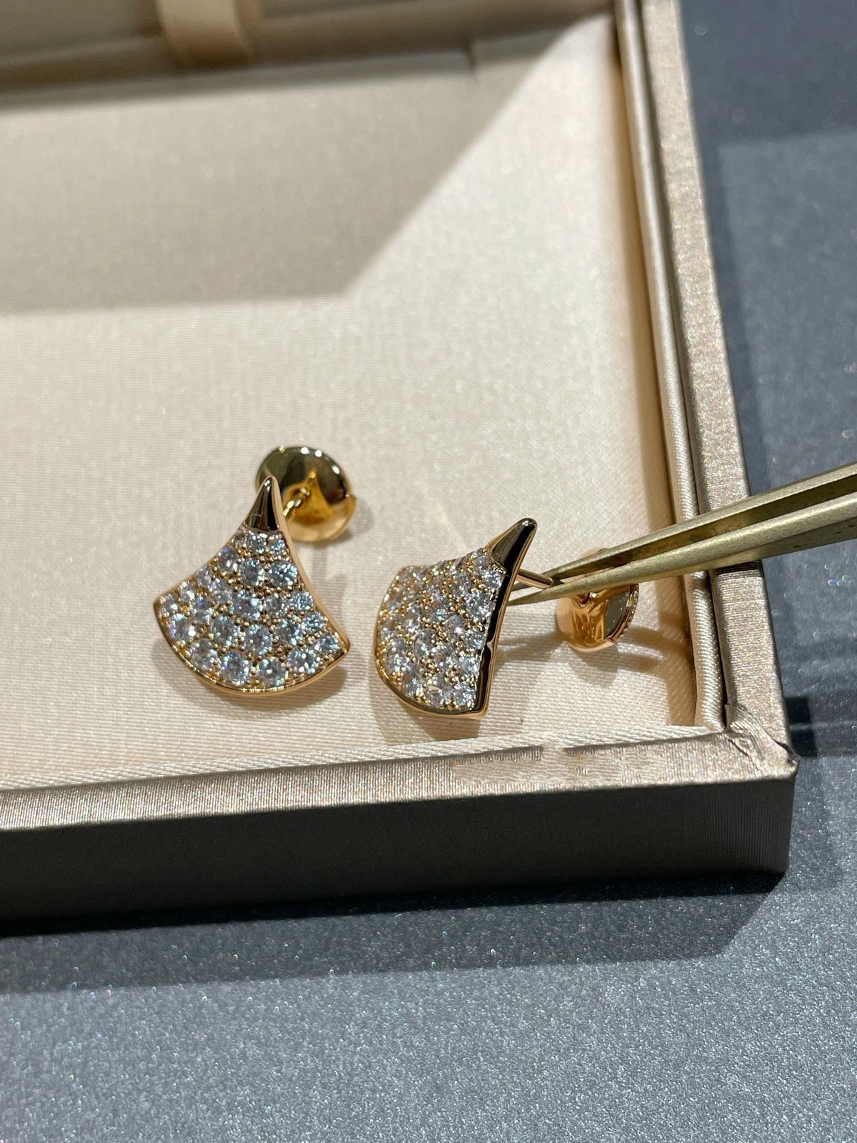 [⭐⭐JeweliWhal]DREAM STUD EARRINGS DIAMOND