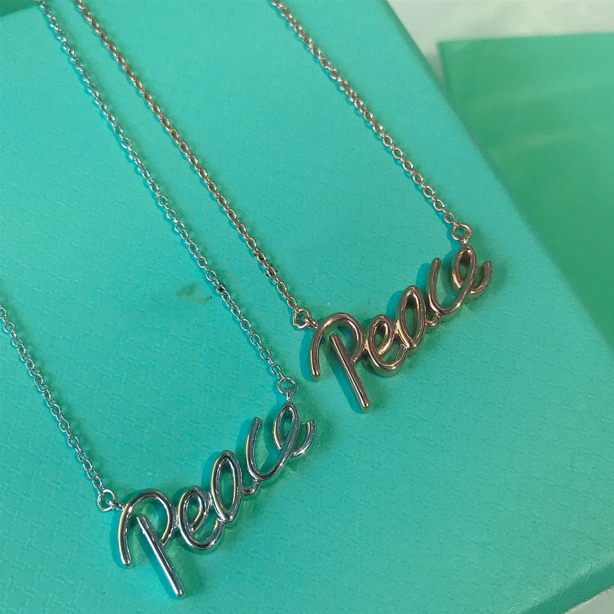 [⭐JeweliWhal]PEACE TEXT PEDANT NECKLACE