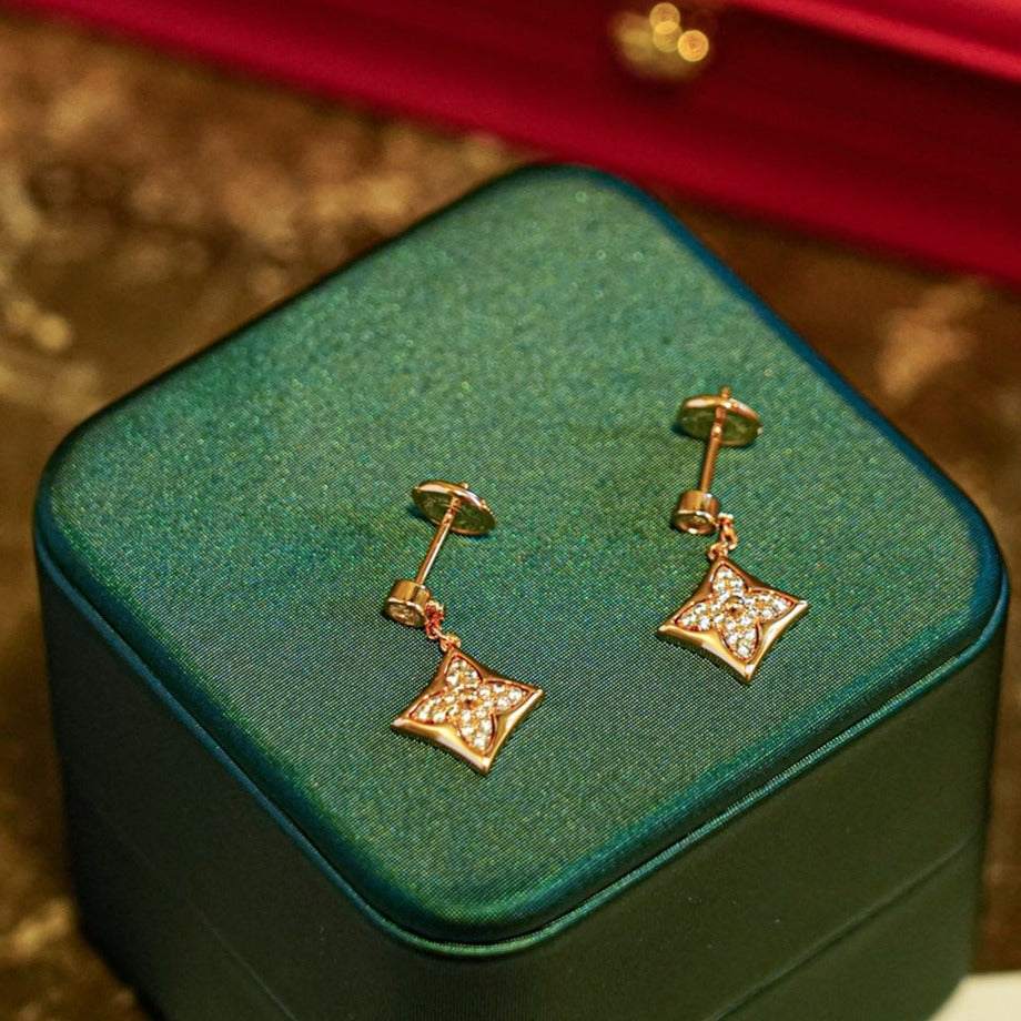 [⭐⭐JeweliWhal]STAR DIAMONDS EARRINGS GOLD