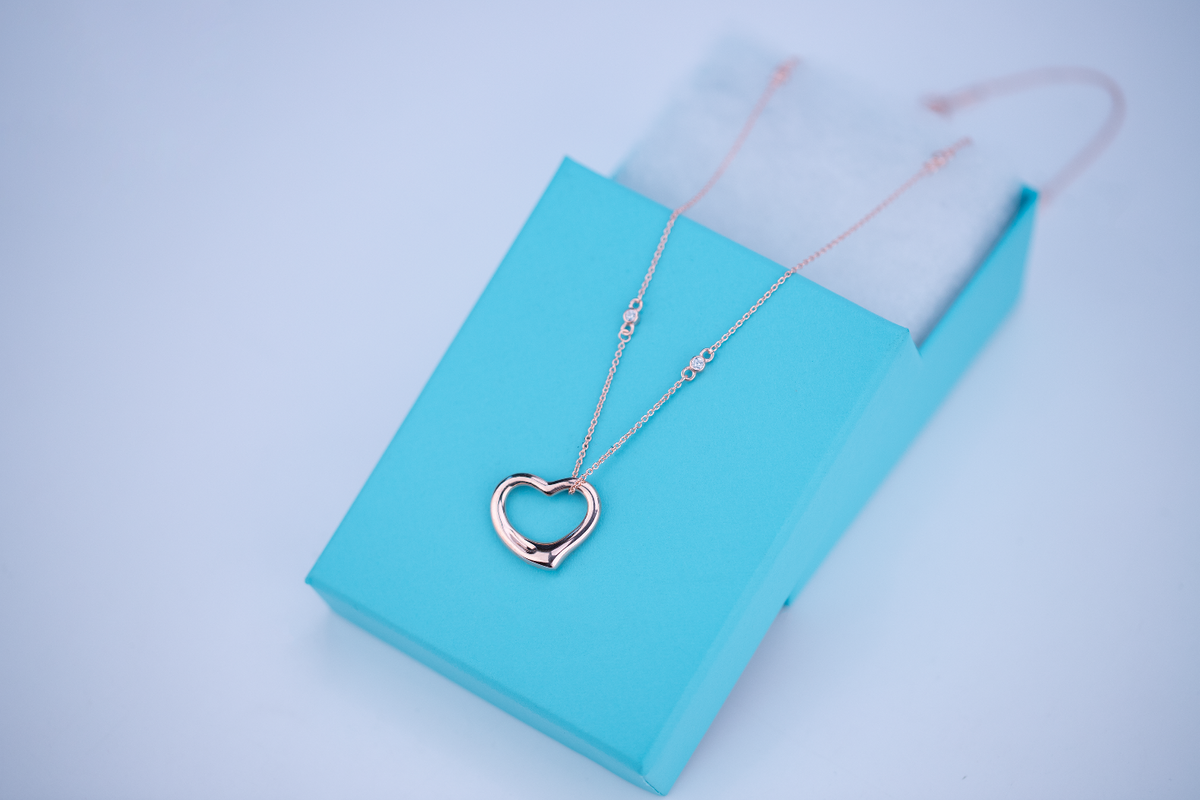 [⭐JeweliWhal]OPEN HEART PEDANT PINK GOLD NECKLACE