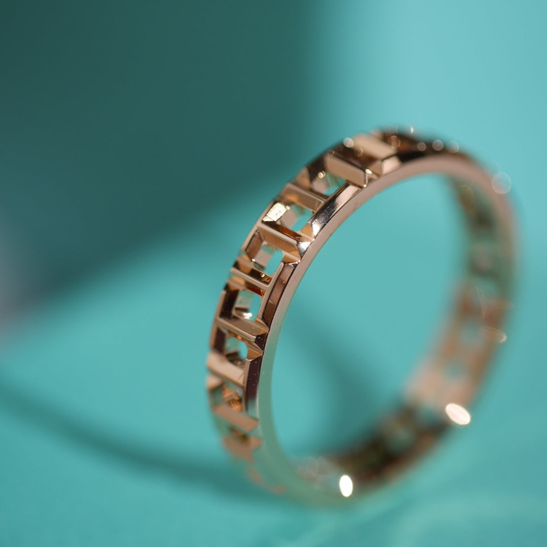 [⭐JeweliWhal]T TRUE 3.5MM PINK GOLD RING