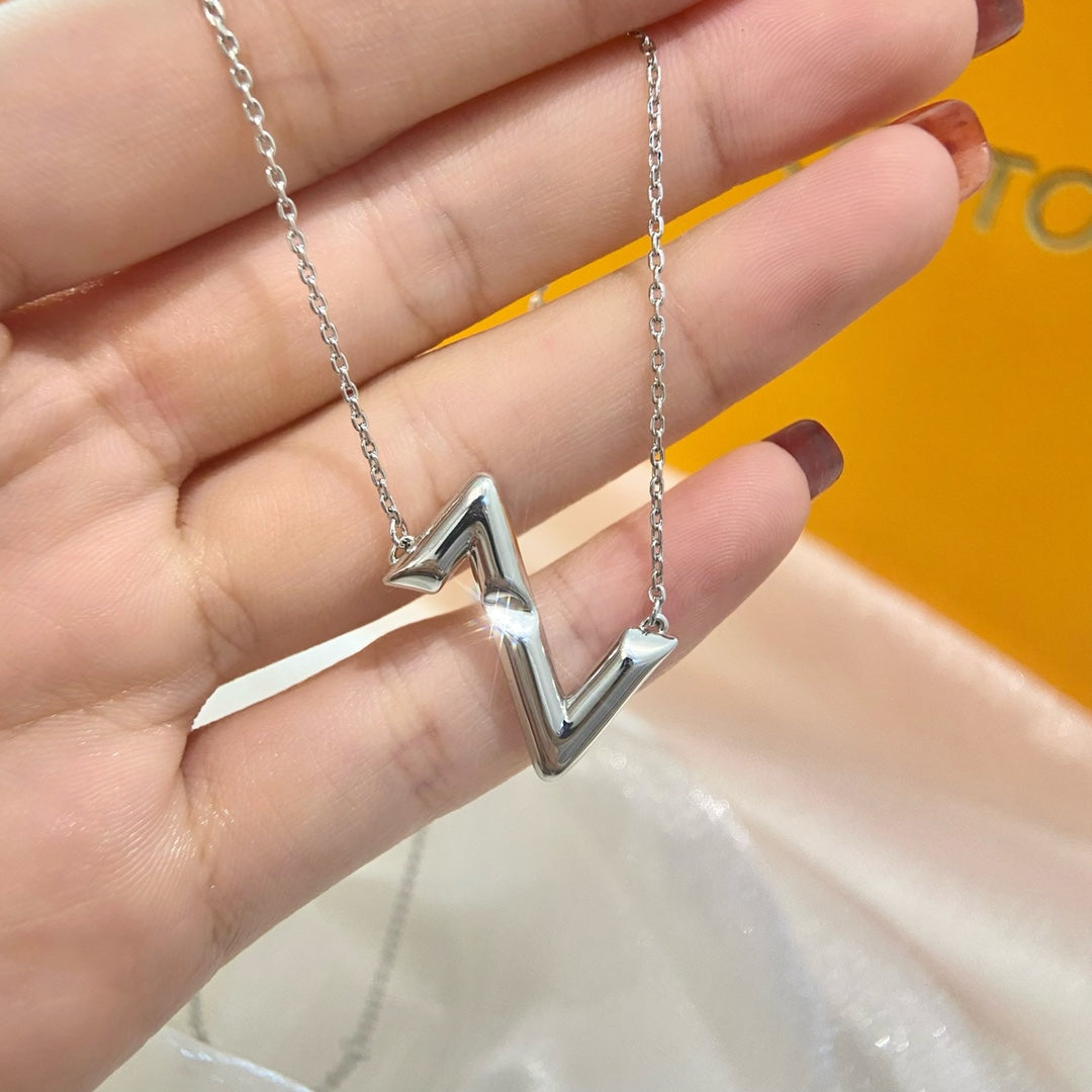 [⭐⭐JeweliWhal]VOLTE UPSIDE DOWN NECKLACE