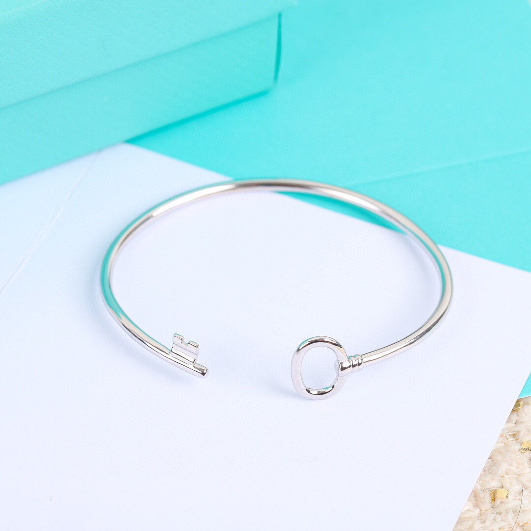 [⭐JeweliWhal]KEY WIRE OVAL BRACELET