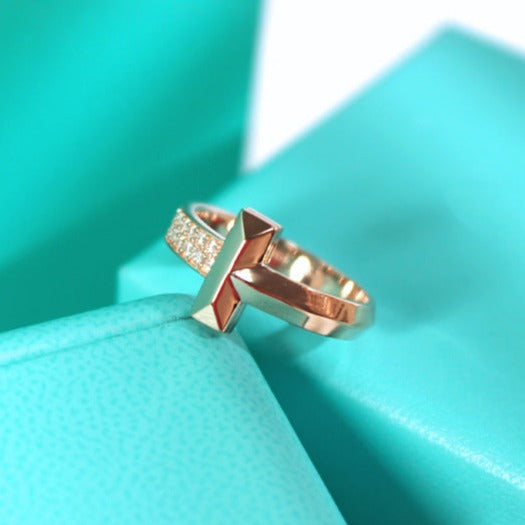 [⭐JeweliWhal]T1 NARROW DIAMOND PINK GOLD RING