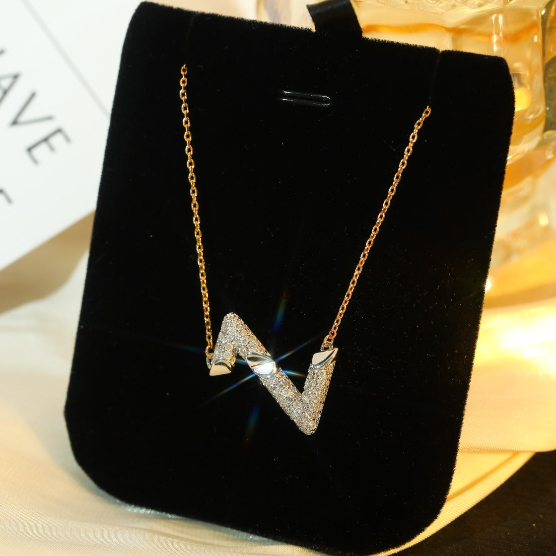 [⭐⭐JeweliWhal]VOLT SILVER DIAMOND PEDANT NECKLACE