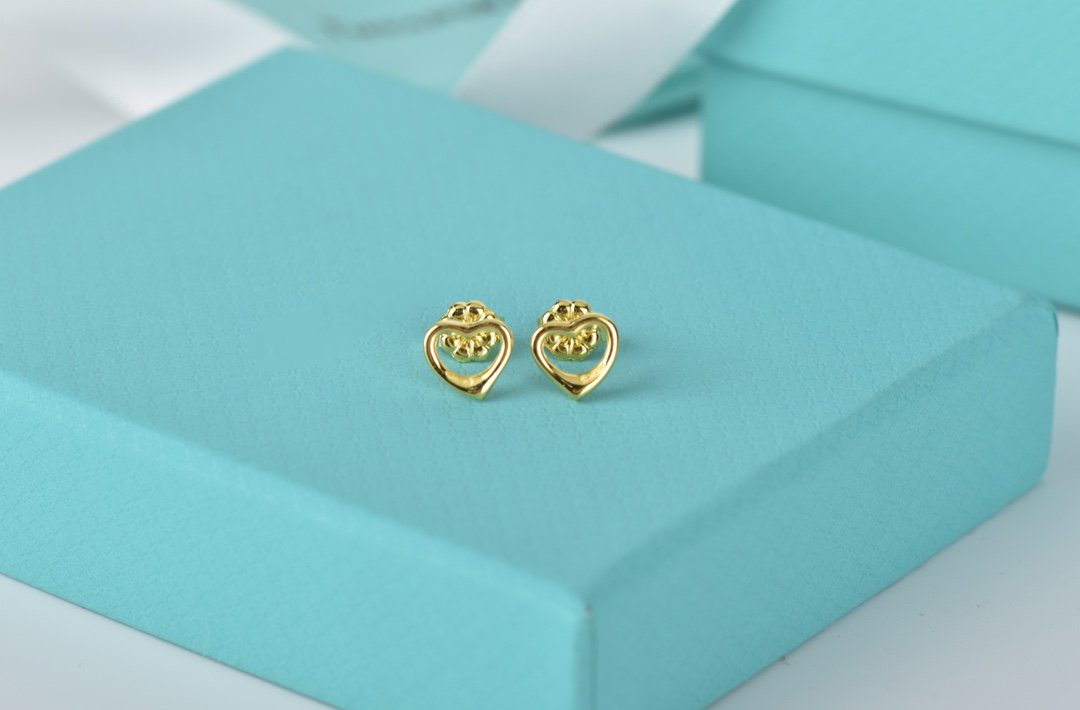 [⭐JeweliWhal]OPEN HEART STUD EARRINGS