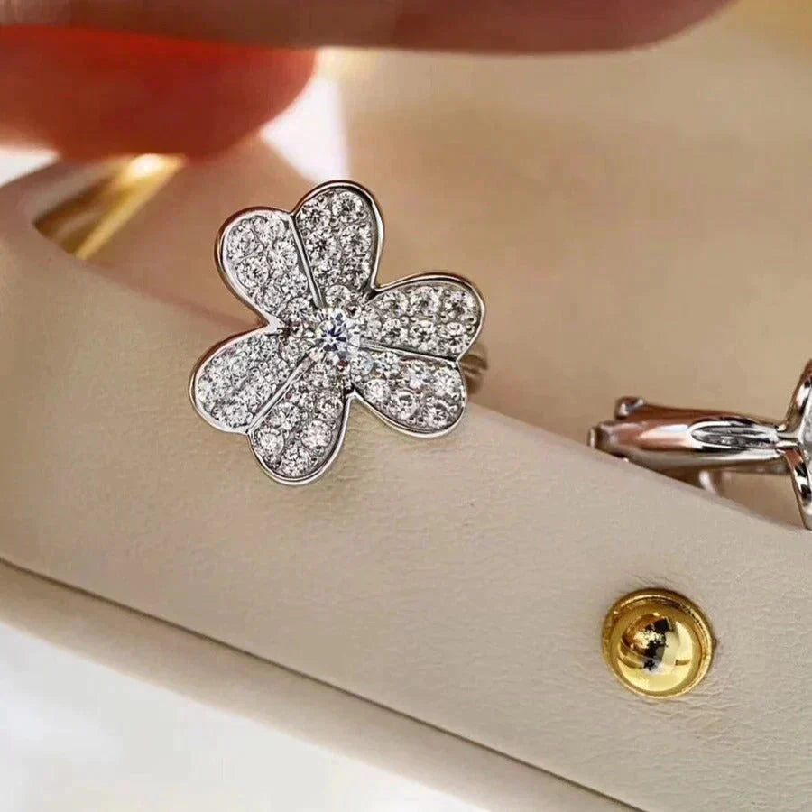 [⭐⭐JeweliWhal]CLOVER COMOS DIAMOND EARRINGS SILVER
