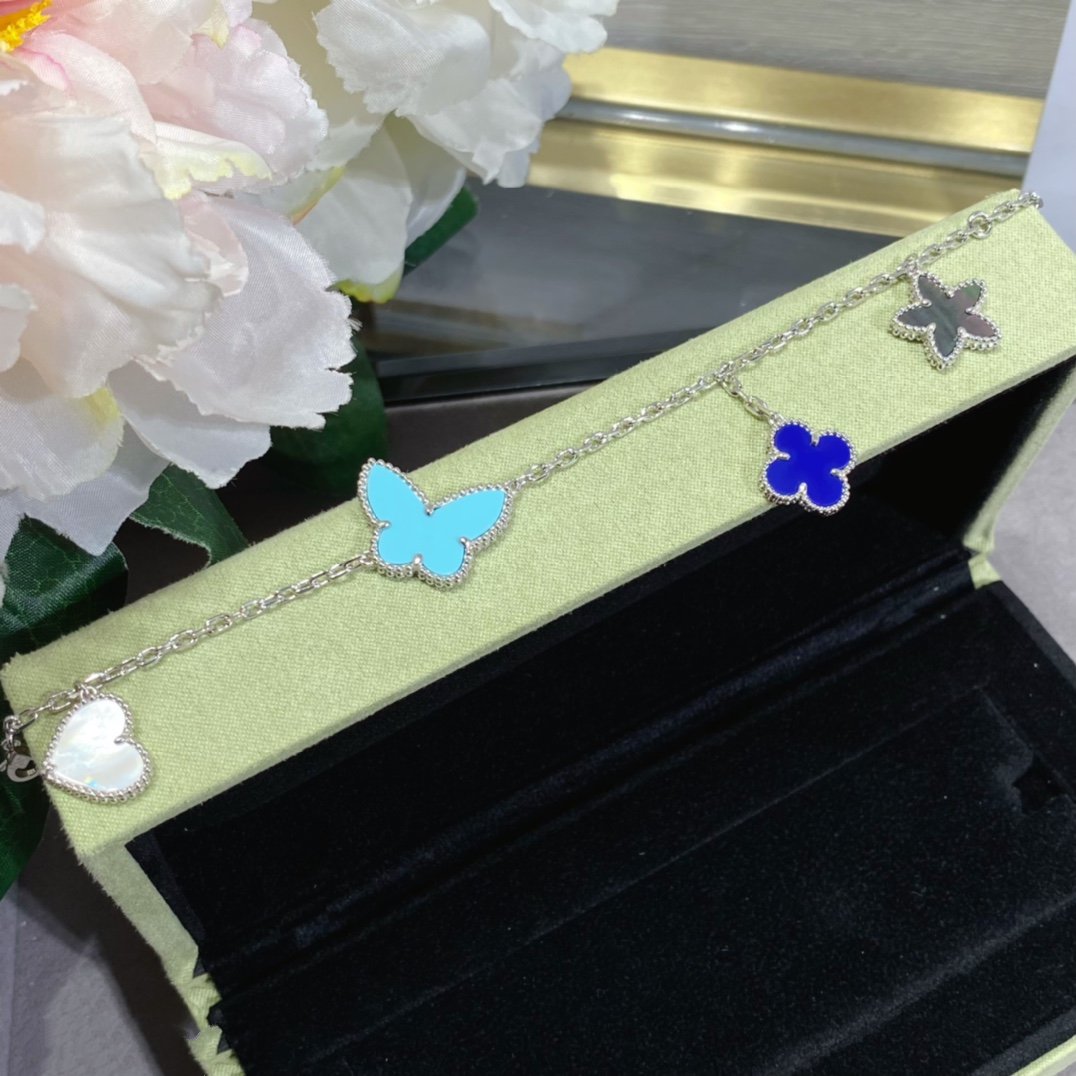 [⭐⭐JeweliWhal]LUCKY SPRING SILVER BRACELET 4 MOTIF