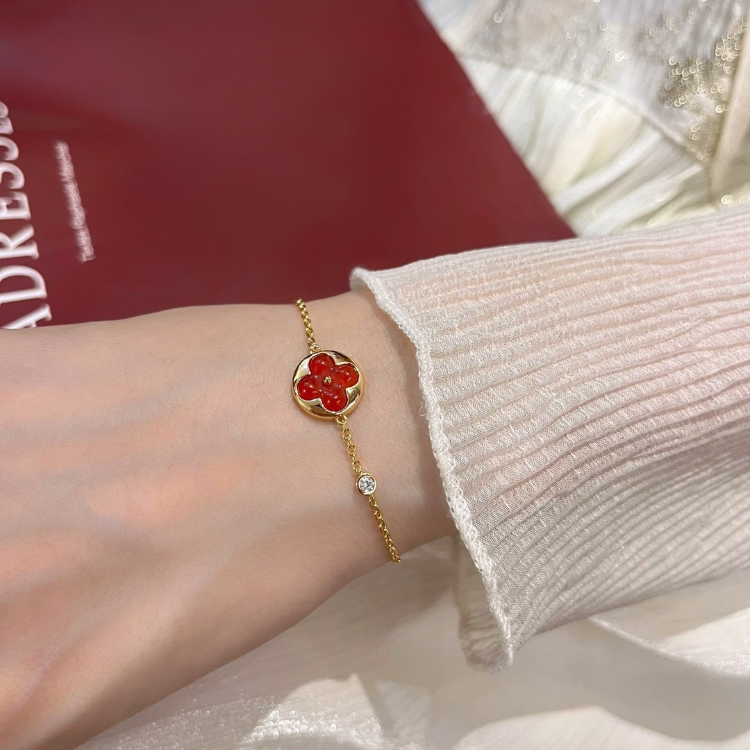 [⭐⭐JeweliWhal]SUN PEDANT CARNELIAN BRACELET