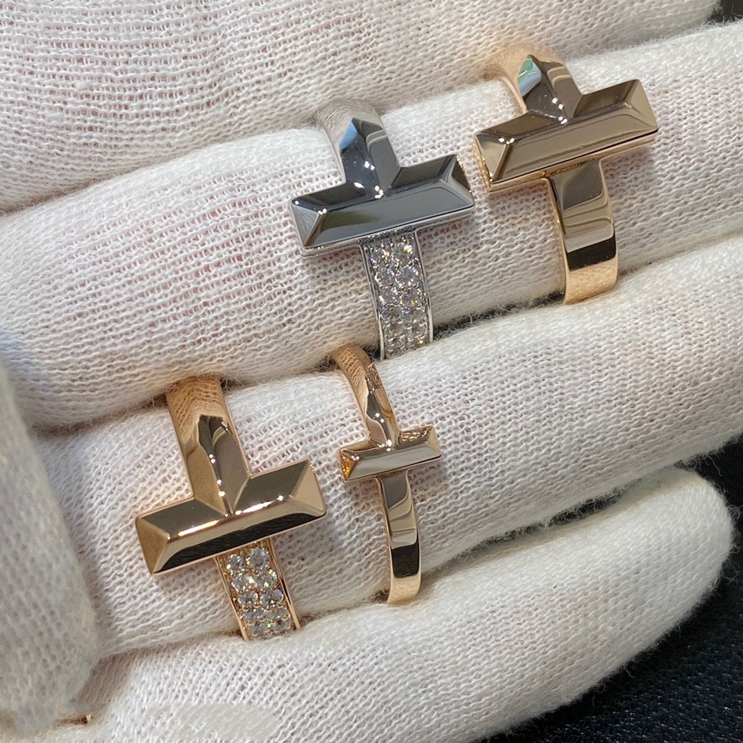 [⭐JeweliWhal]T WIRE MEDIUM DIAMOND RING