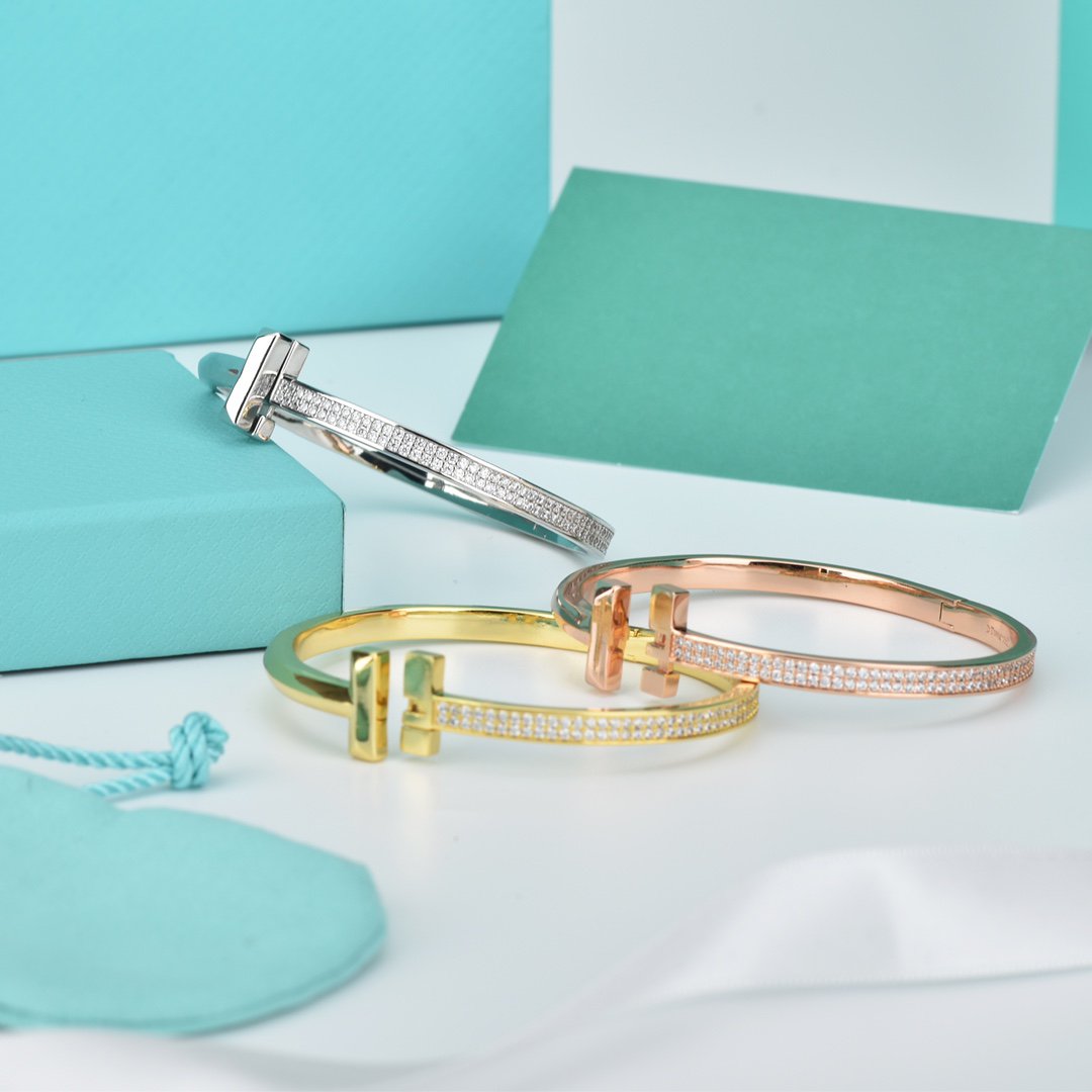[⭐JeweliWhal]WIDE DIAMONDS HINGED BANGLE