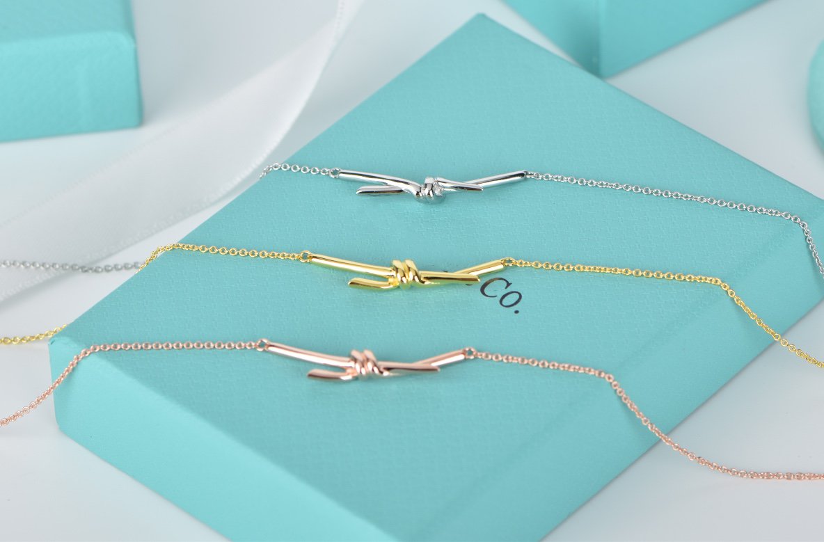 [⭐JeweliWhal]KNOT NECKLACE
