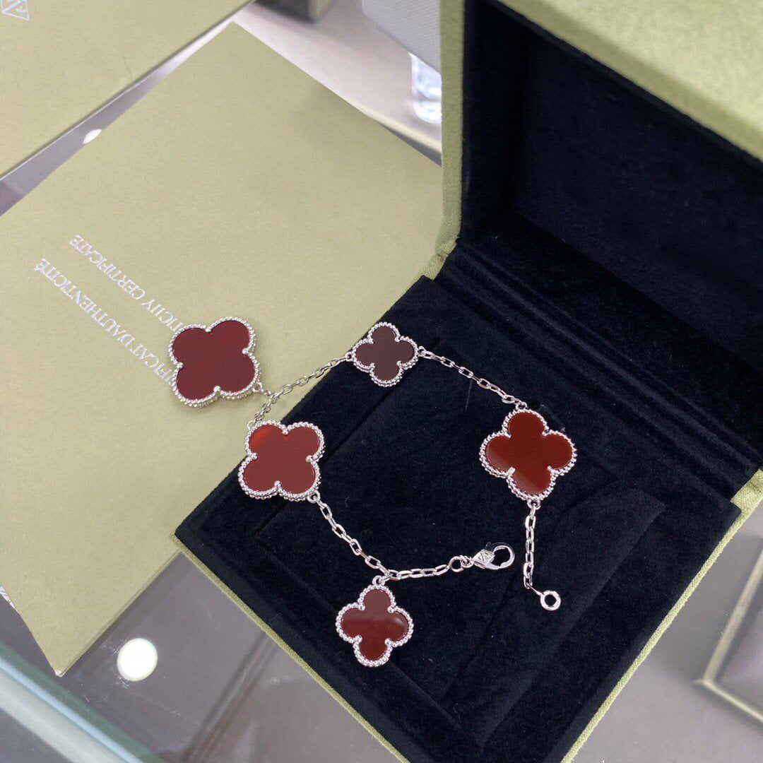 [⭐⭐JeweliWhal]CLOVER 5 MOTIFS SIVLER CARNELIAN BRACELET